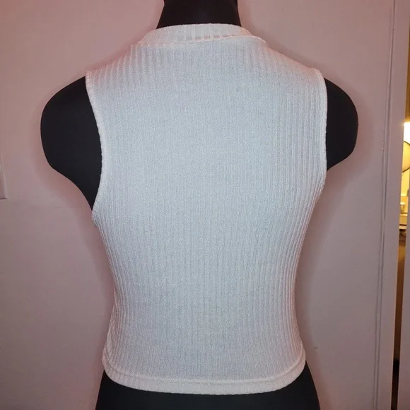 White Ribbed Crop Top - Picture 2 of 5